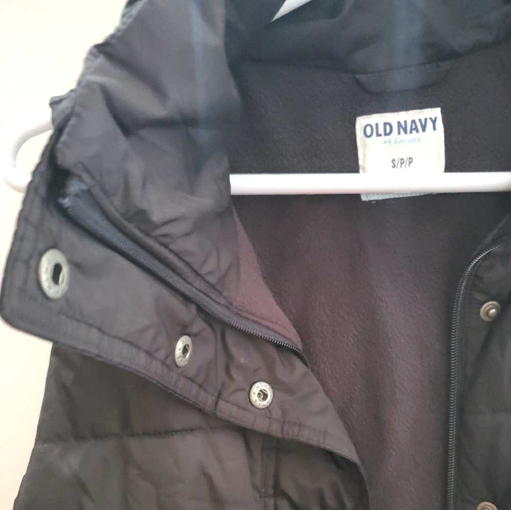 black puffer vest